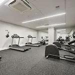 Hostwise Stays - The Washington At Chatham - Free Parking, Private Gym, City Views!