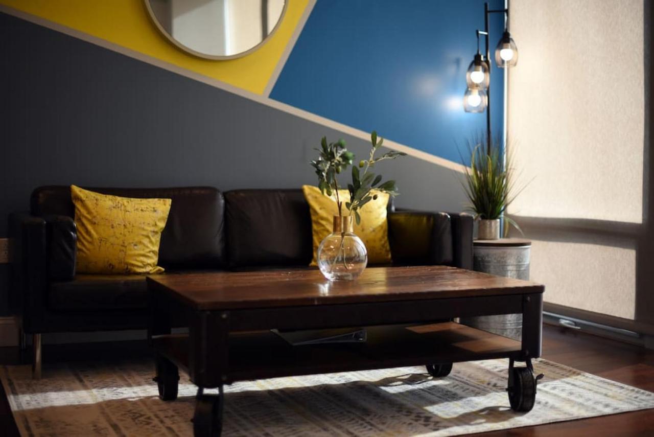 Apartment Hostwise Stays - The Washington At Chatham - Free Parking, Private Gym, Views! Pittsburgh